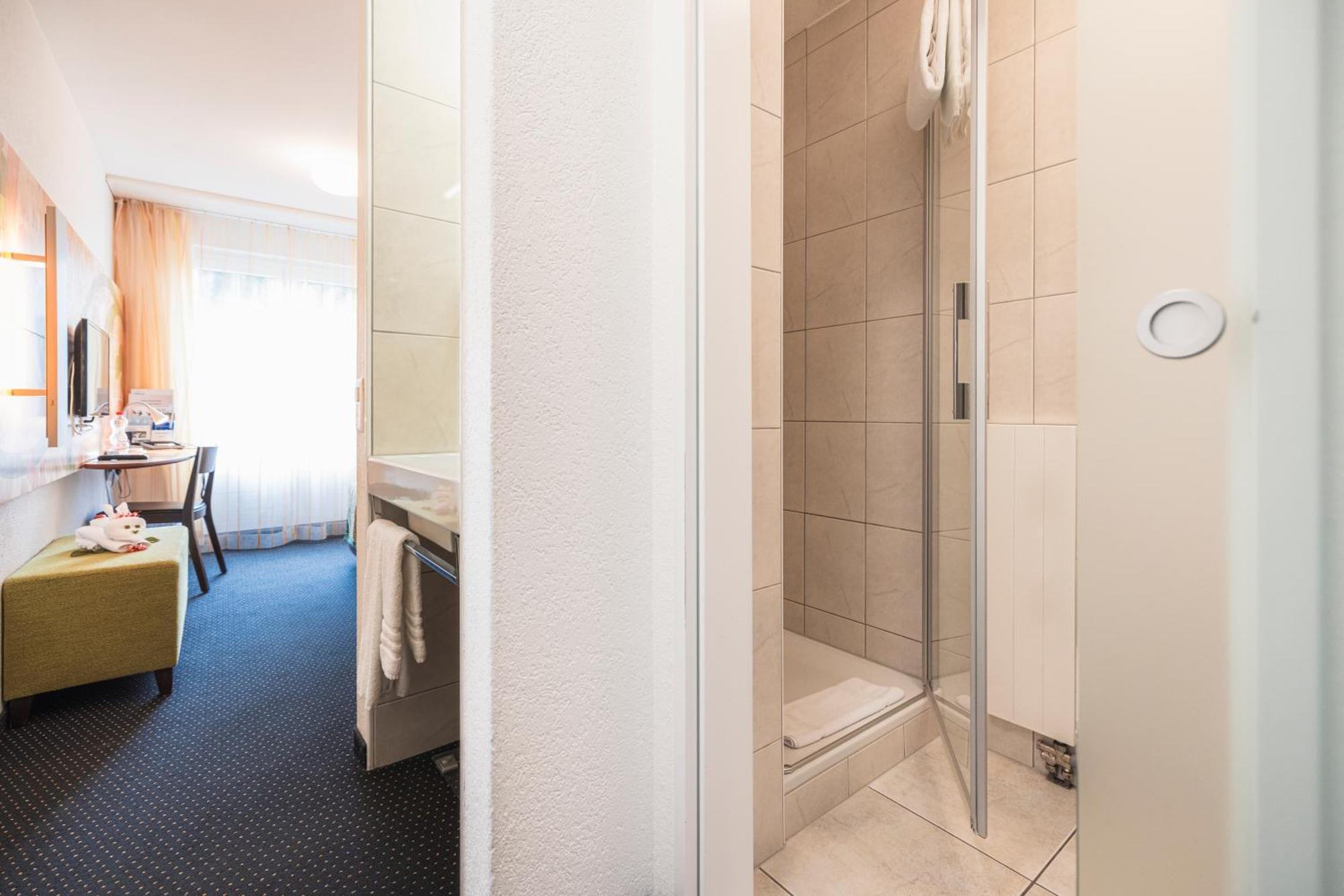 Hotel Seehof Superior Валенщад Екстериор снимка